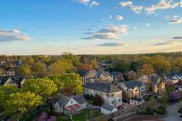 City Guide to Living in Chevy Chase Maryland and Its Neighborhoods