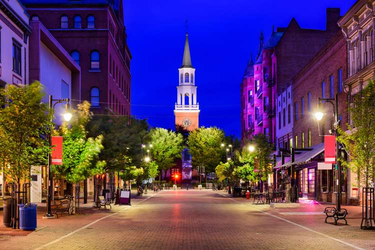 The 8 Best Towns You Can Live In Without Needing A Car